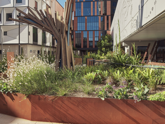 251202 Leathwood UNSW040