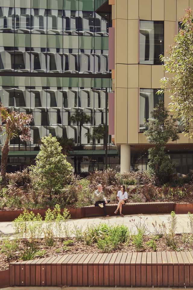 251202 Leathwood UNSW470