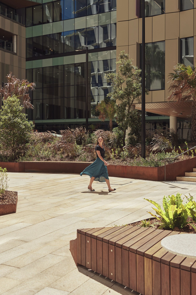 251202 Leathwood UNSW796