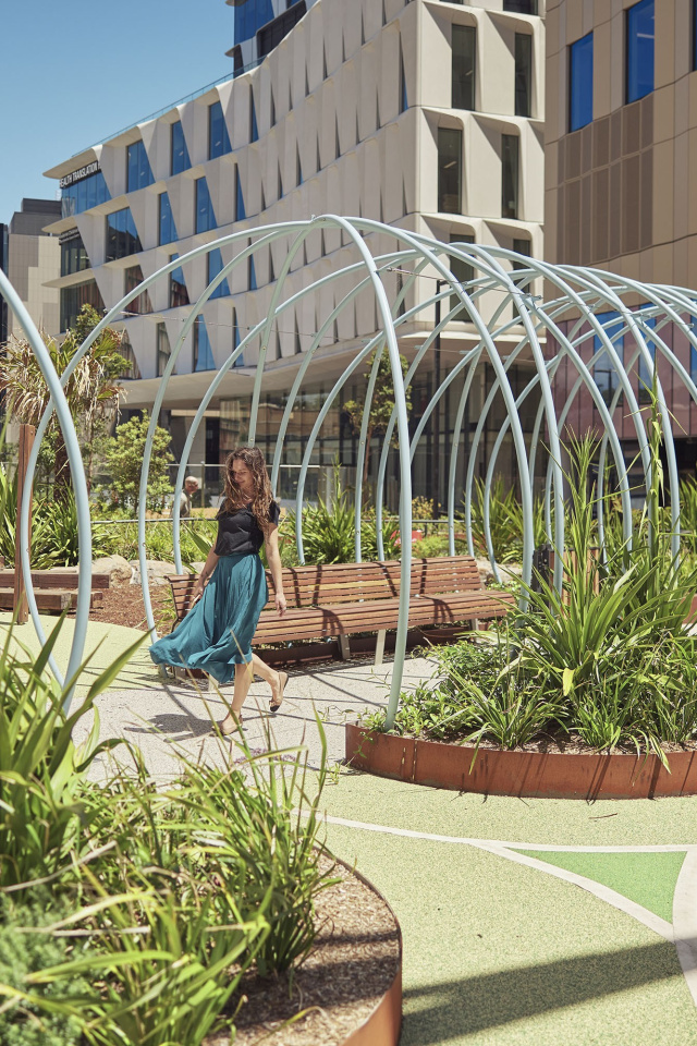 251202 Leathwood UNSW858