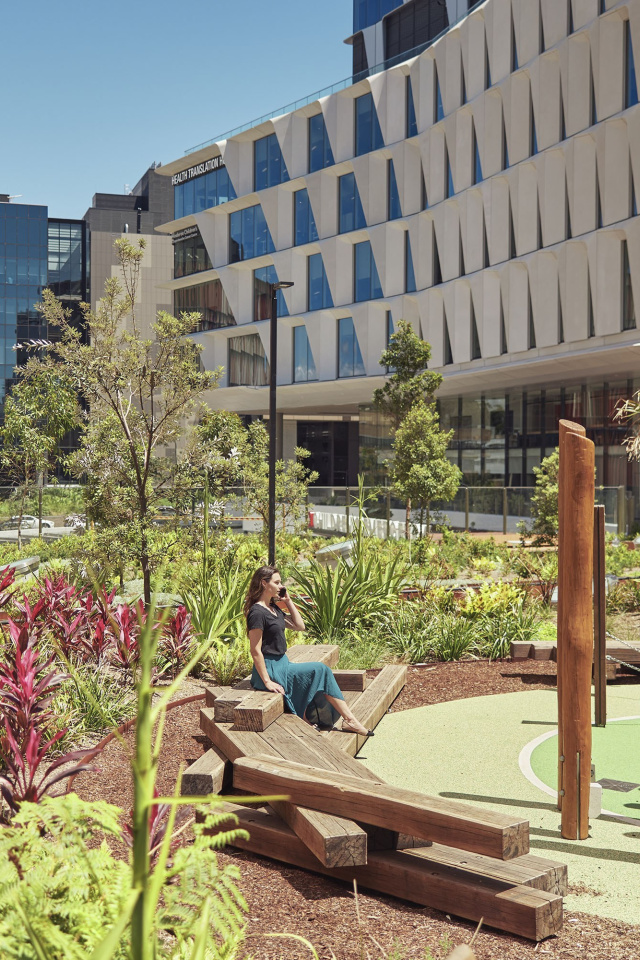 251202 Leathwood UNSW919